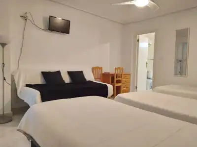 Hostal Lucy - 4