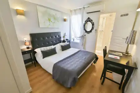Hôtel Le Mistral - 1