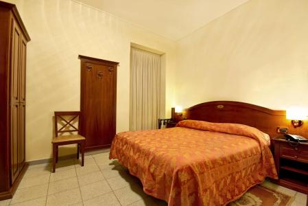 Pavone - 2