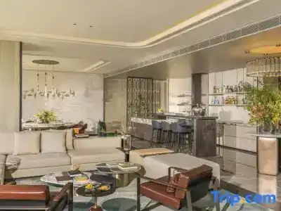 Four Seasons At Centre - 20