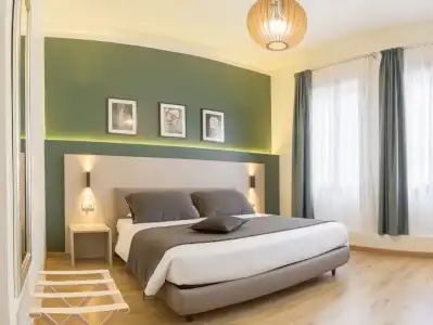 Grand Canal Suites - 41
