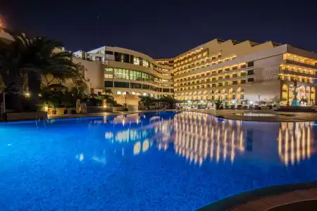 Grand Excelsior - 16