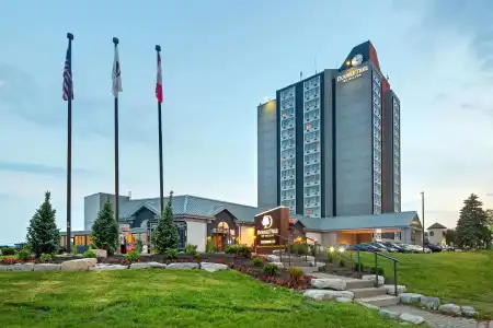 DoubleTree by Hilton Toronto Airport - 21
