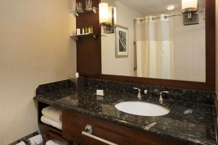 DoubleTree by Hilton Williamsburg - 77