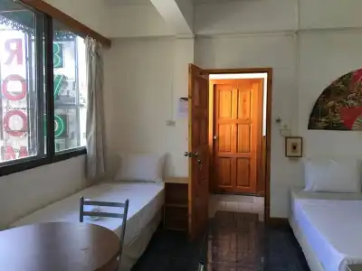 Moby Dick Guesthouse - 2