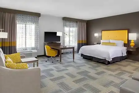 Hampton Inn & Suites Los Angeles/Hollywood - 57