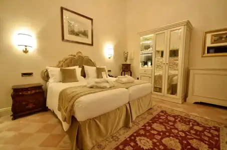 Nani Mocenigo Palace - 4