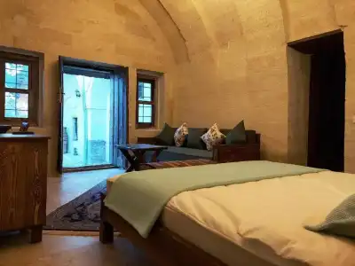 Armesos Cave - 130