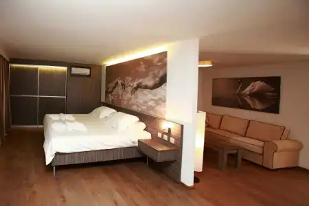 EuroKatrin Suites-Adults Only - 29