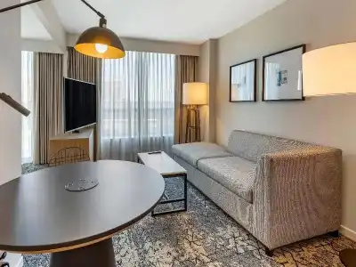 Sheraton Suites Old Town Alexandria - 124