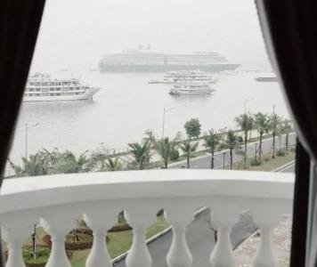 The Confetti Ha Long - 32