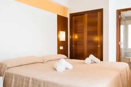 Sagitario Hostal Ciutadella - 41