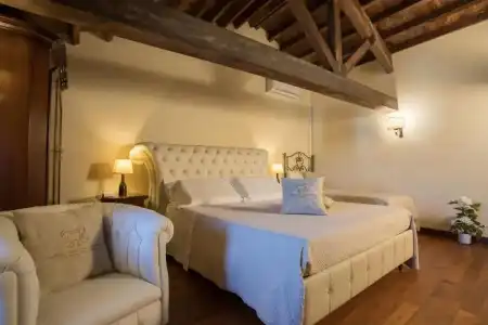 Castello Castriota Scanderbeg Suites De Charme - 48