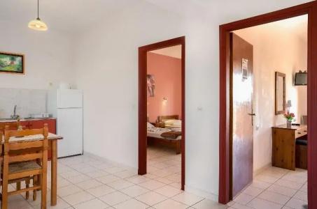 2-bed Apartment With Pool - 32