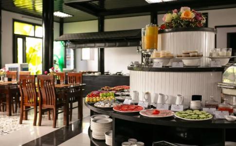 Huy Hoang Garden - 13
