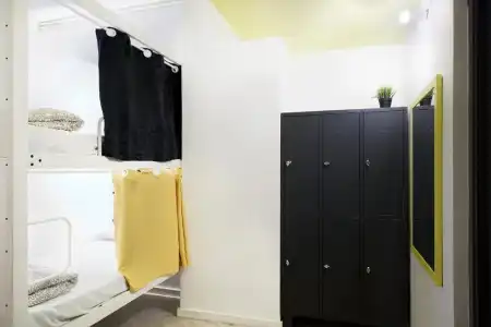 Bed & Bike Hostel Barcelona - 24