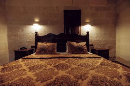 Melis Cave - 75
