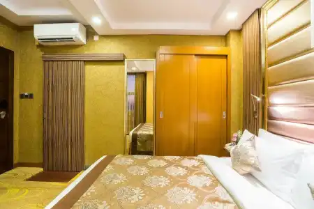 Best Western Chinatown - 68