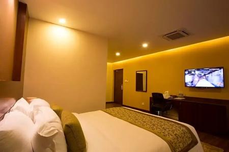 Yatri Suites and Spa - 67