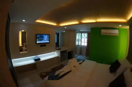 TT Naiyang Beach Phuket - 28
