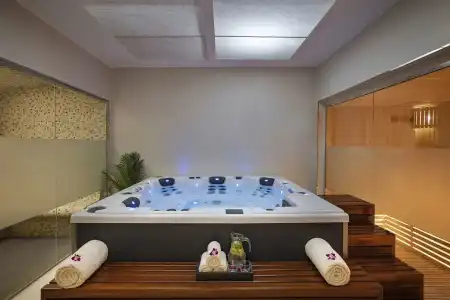 Anantara World Islands Resort - 18
