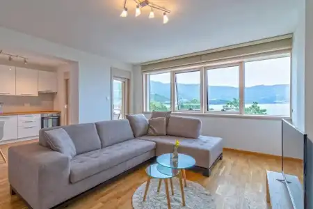 Fontana Seafront Residences - 5