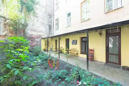Staryi Krakiv - 100