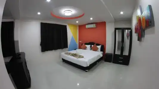 Tulip Inn - 66