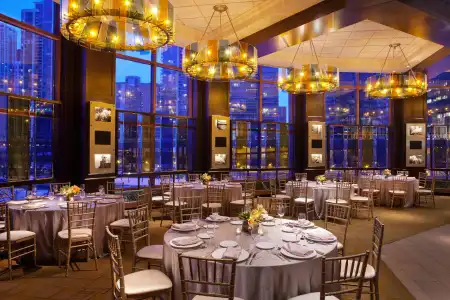 Sheraton Grand Chicago Riverwalk - 43
