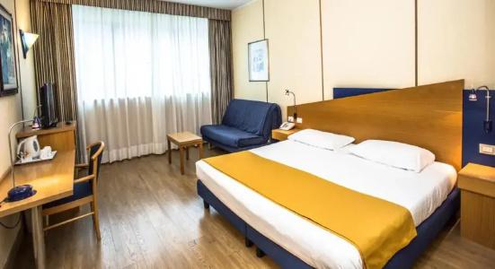 Express Aosta East - 77