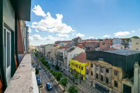 Lisbon 5 - 11