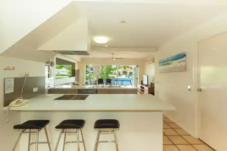 Noosa Entrance Waterfront Resort - 22