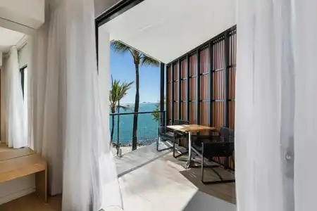 Coral Sea Resort - 45