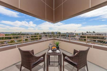 DoubleTree by Hilton San Diego Bayside - 111