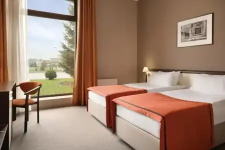 Ramada by Wyndham Lviv - 28