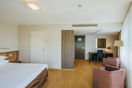 Hestia Strand - 3