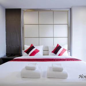 Hope Land Sukhumvit 8 - 27