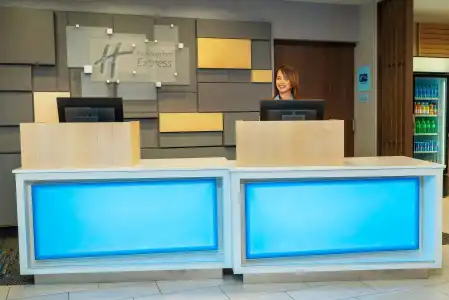 Holiday Inn Express & Suites Las Vegas - E Tropicana by IHG - 32