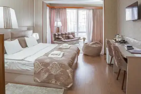 Pino Vere Palace - 36