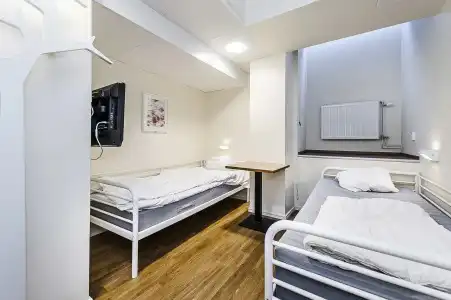 City Hostel - 4
