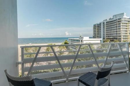 B Ocean Resort Fort Lauderdale Beach - 56