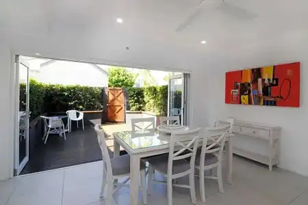 Noosa Entrance Waterfront Resort - 434