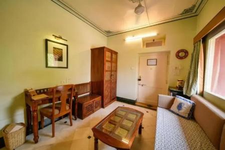 Arya Niwas - 107
