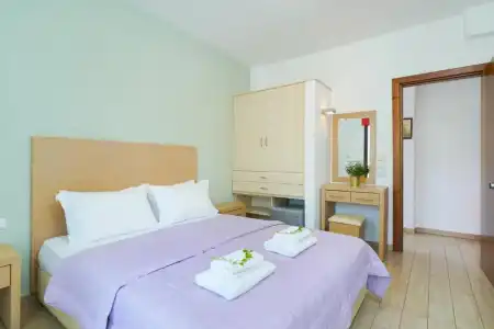 Esperia - 4