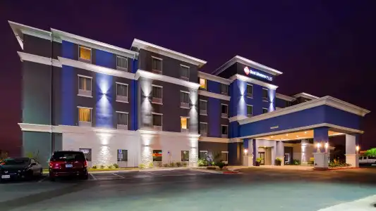 Best Western Plus Laredo Inn & Suites - 15