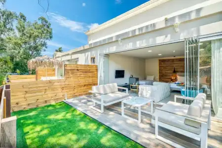 Bamboo Suites Adults Only - 126