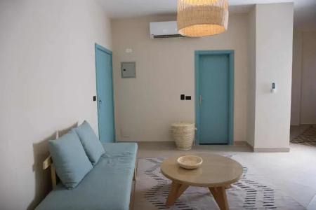 Redcon Suites - 359
