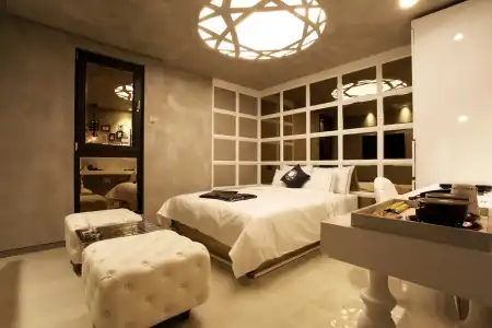 Cullinan and Spa - 3