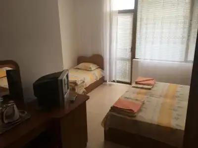 Kadievi Guest House - 11