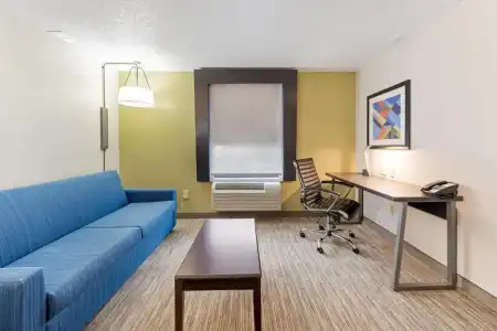 Holiday Inn Express Columbus Downtown by IHG - 60